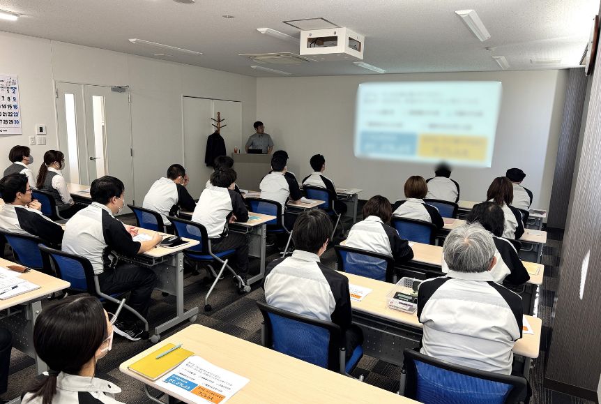 ビジネスファイターズ飯田様による『社内AI研修』を実施しました