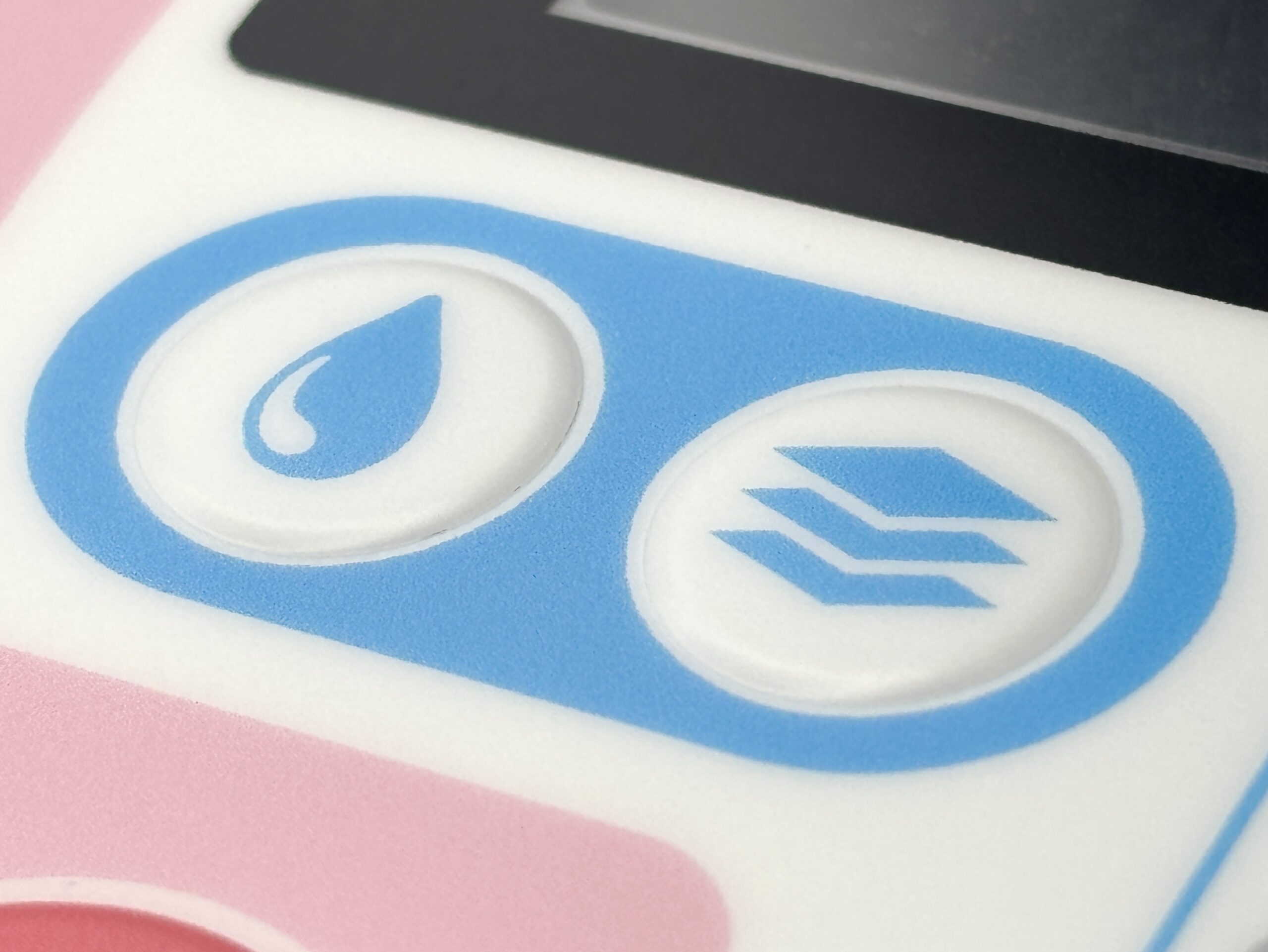 円形エンボス実物写真